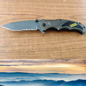 pocket knives